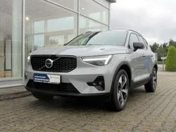Grau Gebraucht 2025 Volvo XC40 Plus SUV | 44.600 € (Teuer)