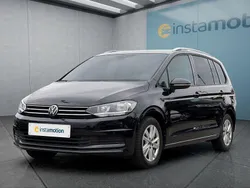 Schwarz Gebraucht 2024 VW Touran Van / Kleinbus | 32.349 € (Fairer Preis)