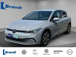 Mondsteingrau Gebraucht 2020 VW Golf VIII Life Limousine | 19.990 € (Fairer Preis)