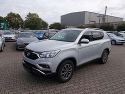 Silber Gebraucht 2019 Ssangyong (KGM) Rexton Quartz SUV | 21.500 €