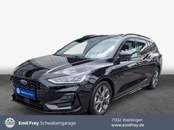 Schwarz Gebraucht 2024 Ford Focus ST-Line X Kombi | 24.270 € (Guter Preis)
