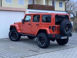 Orange Gebraucht 2015 Jeep Wrangler Unlimited Sahara SUV | 31.450 € (Teuer)