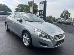 Silber Gebraucht 2013 Volvo S60 Summum Limousine | 4.990 €