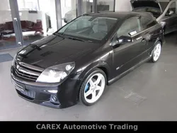 Schwarz metallic Gebraucht 2007 Opel Astra GTC Cosmo Limousine | 6.950 €