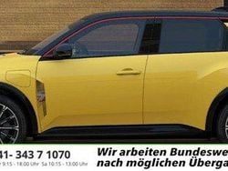 Pop yellow + blackpearl... Gebraucht 2025 Renault R5 Iconic Kleinwagen | 31.290 € (Fairer Preis)