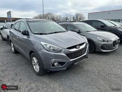 Grau Gebraucht 2015 Hyundai ix35 SUV | 14.900 € (Fairer Preis)