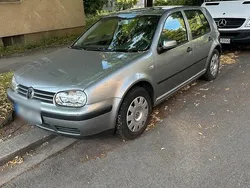 Silber Gebraucht 2003 VW Golf IV Kleinwagen | 1.450 € (Guter Preis)