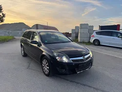 Schwarz Gebraucht 2008 Opel Astra Innovation Kombi | 1.470 € (Guter Preis)