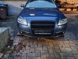 Blau Gebraucht 2005 Audi A6 Kombi | 1.500 €