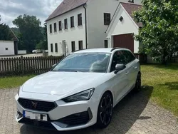 Weiß Gebraucht 2024 Cupra Leon VZ Kombi | 30.500 € (Guter Preis)