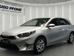 Silber Neu 2025 Kia Ceed Vision Limousine | 22.790 € (Fairer Preis)