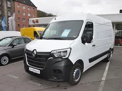 Mineral weiss Gebraucht 2022 Renault Master Van | 20.990 € (Fairer Preis)