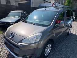 Moondust/metallic Gebraucht 2011 Peugeot Partner Family Van / Kleinbus | 5.890 € (Fairer Preis)