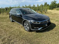 Schwarz Gebraucht 2018 VW Passat Alltrack Kombi | 18.500 € (Fairer Preis)