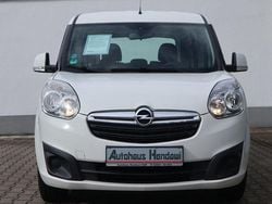 Weiß Gebraucht 2013 Opel Combo Edition Van / Kleinbus | 7.890 € (Teuer)