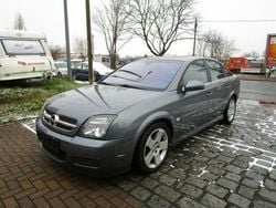 Grau Gebraucht 2004 Opel Vectra GTS Limousine | 1.499 € (Superpreis)