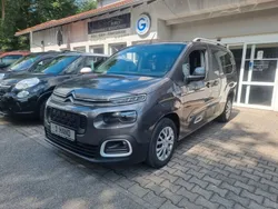 Grau Gebraucht 2020 Citroën Berlingo Live Van / Kleinbus | 21.200 € (Teuer)