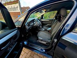 Blau Gebraucht 2017 BMW 218 Gran Tourer Van / Kleinbus | 14.499 € (Fairer Preis)