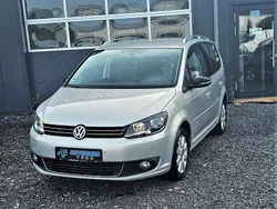 Silver leaf metallic Gebraucht 2011 VW Touran Style Van / Kleinbus | 10.000 € (Teuer)