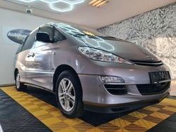 Grau Gebraucht 2005 Toyota Previa Van / Kleinbus | 5.950 €