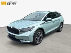 Arctic silber metallic met. Gebraucht 2021 Skoda Enyaq iV Lodge SUV | 25.900 € (Fairer Preis)