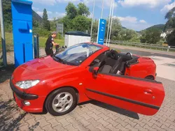 Rot Gebraucht 2003 Peugeot 206 CC Cabrio | 1.700 € (Fairer Preis)