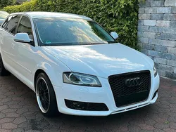 Weiß Gebraucht 2010 Audi A3 Sportback Limousine | 7.743 € (Etwas zu teuer)
