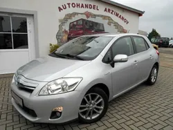 Platinsilber metallic Gebraucht 2013 Toyota Auris Hybrid Life Limousine | 8.990 € (Fairer Preis)