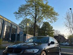 Schwarz Gebraucht 2010 BMW 320 M Sport Limousine | 6.700 € (Guter Preis)