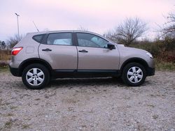 Beige Gebraucht 2011 Nissan Qashqai Visia SUV | 6.500 € (Fairer Preis)
