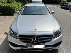 Silber Gebraucht 2019 Mercedes E220 Limousine | 28.000 € (Superpreis)