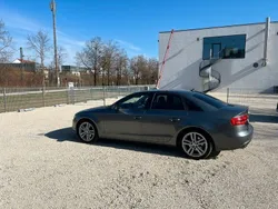 Grau Gebraucht 2015 Audi A4 Attraction Kombi | 8.990 € (Guter Preis)