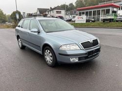 Grau Gebraucht 2005 Skoda Octavia Ambiente Kombi | 3.970 € (Teuer)