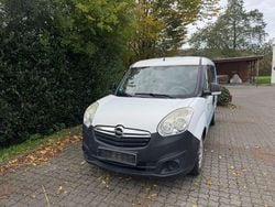 Weiß Gebraucht 2013 Opel Combo Selection Van / Kleinbus | 4.650 € (Fairer Preis)