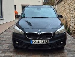 Schwarz Gebraucht 2017 BMW 218 Gran Tourer Van / Kleinbus | 12.800 € (Guter Preis)