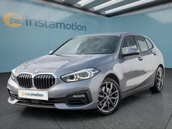 Grau Gebraucht 2023 BMW 120 Kleinwagen | 26.049 € (Guter Preis)