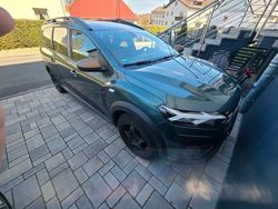 Grün Gebraucht 2022 Dacia Jogger Van / Kleinbus | 19.500 €