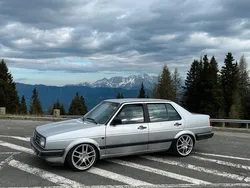 Silber Gebraucht 1988 VW Jetta Limousine | 4.000 €