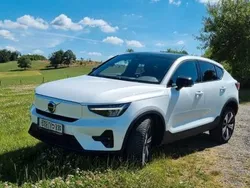 Weiß Gebraucht 2023 Volvo EC40 Ultimate SUV | 43.100 € (Teuer)