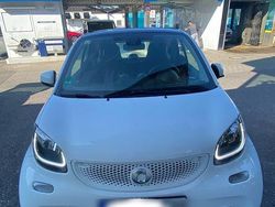 Weiß Gebraucht 2017 Smart ForTwo Coupé Passion Kleinwagen | 10.300 € (Guter Preis)