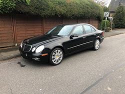 Schwarz Gebraucht 2008 Mercedes E350 Avantgarde Limousine | 9.900 € (Teuer)