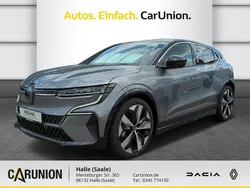 Dolomitgrau, black pearlschwarz metallic (grau) Gebraucht 2023 Renault Mégane Techno Limousine | 25.495 € (Guter Preis)