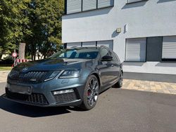 Grau Gebraucht 2019 Skoda Octavia RS Kombi | 20.200 € (Fairer Preis)