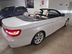 Weiß Gebraucht 2011 BMW 318 Cabriolet Performance Cabrio | 15.700 € (Fairer Preis)