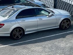 Silber Gebraucht 2010 Mercedes C350 AMG Limousine | 10.500 € (Etwas zu teuer)