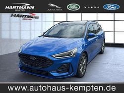 Dynamicblau (metallic) Gebraucht 2024 Ford Focus ST-Line Kombi | 27.400 € (Fairer Preis)