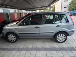 Silber Gebraucht 2005 Ford Fusion Limousine | 1.899 € (Fairer Preis)