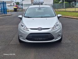 Silber Gebraucht 2011 Ford Fiesta Titanium Kleinwagen | 2.500 € (Superpreis)