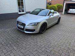 Silber Gebraucht 2007 Audi TT Roadster Ambiente Cabrio | 7.399 € (Guter Preis)