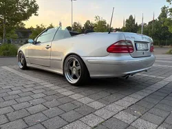 Silber Gebraucht 2001 Mercedes CLK320 Avantgarde Cabrio | 8.999 € (Teuer)